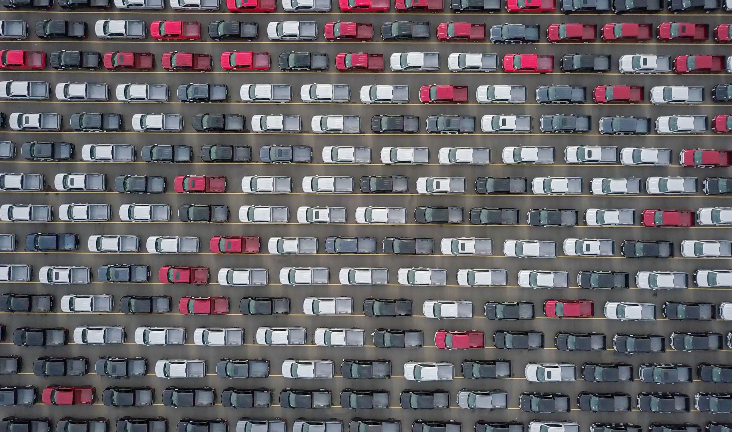 parking full of cars